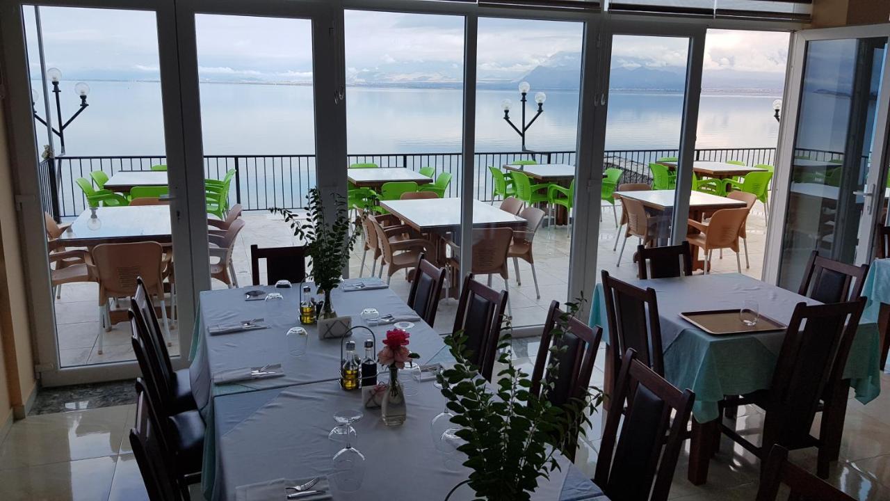 Rooms Lake View Balani Restaurant Shkoder Bagian luar foto