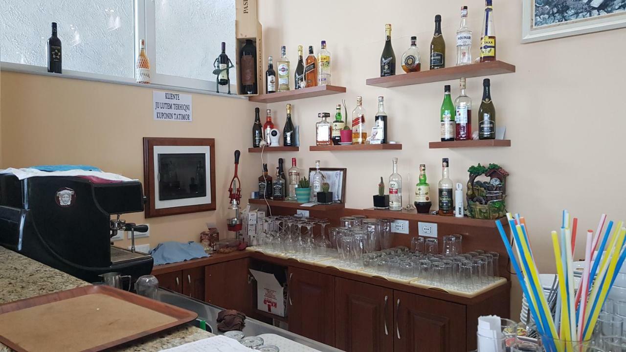 Rooms Lake View Balani Restaurant Shkoder Bagian luar foto