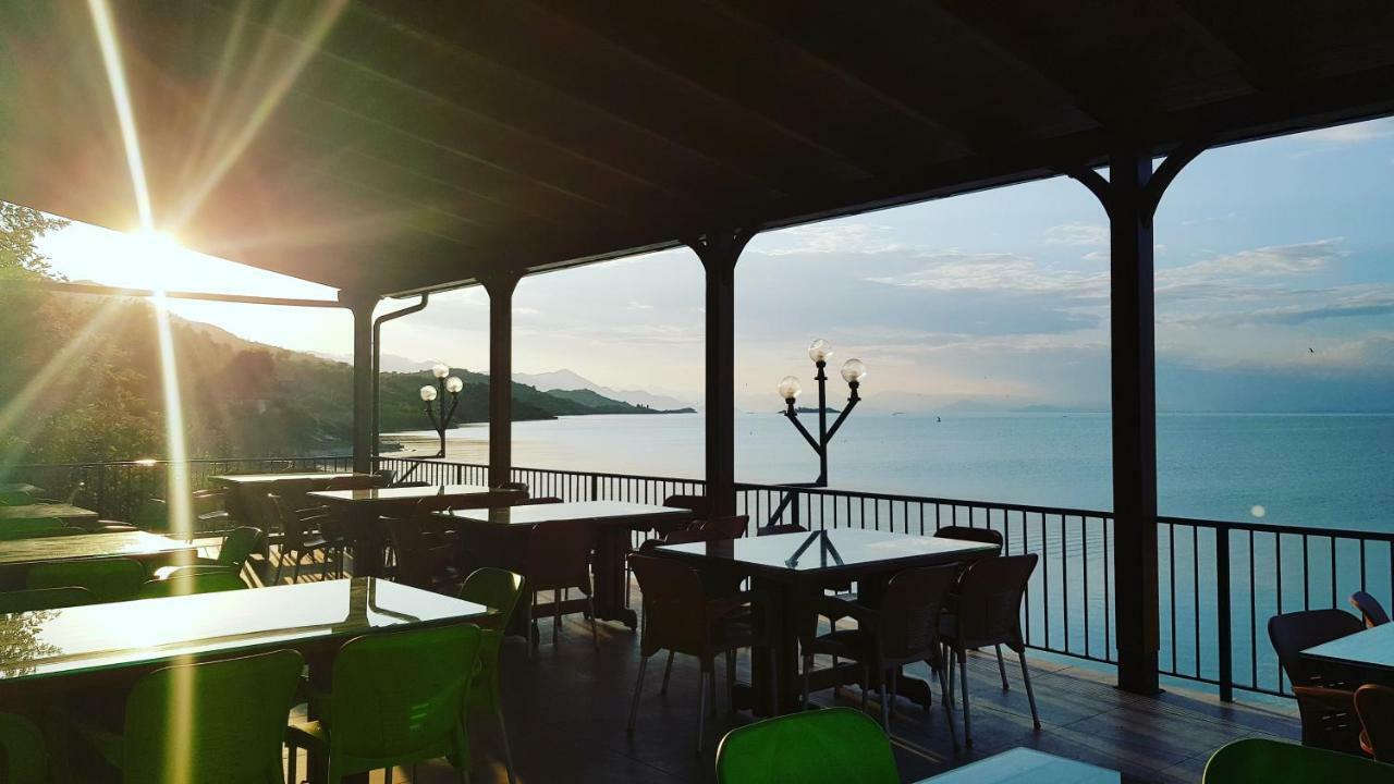 Rooms Lake View Balani Restaurant Shkoder Bagian luar foto